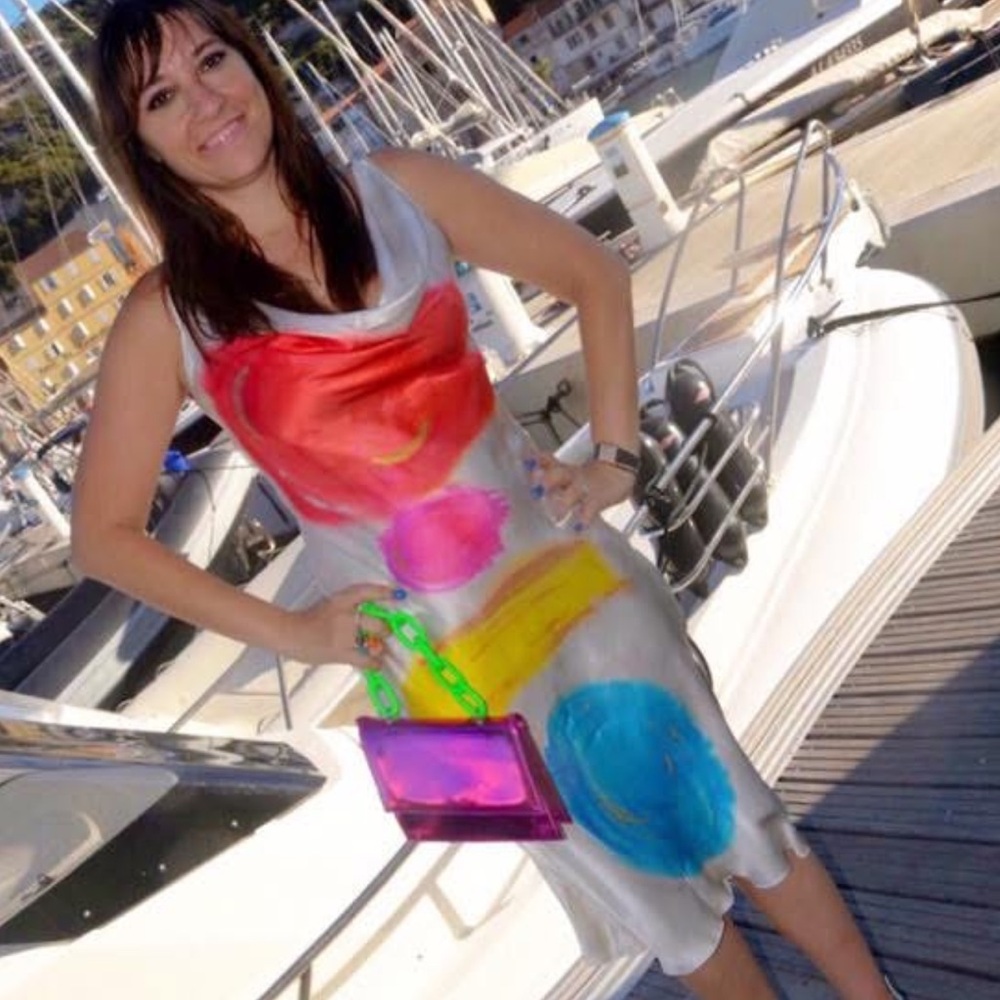 Louise Della stunning dress France